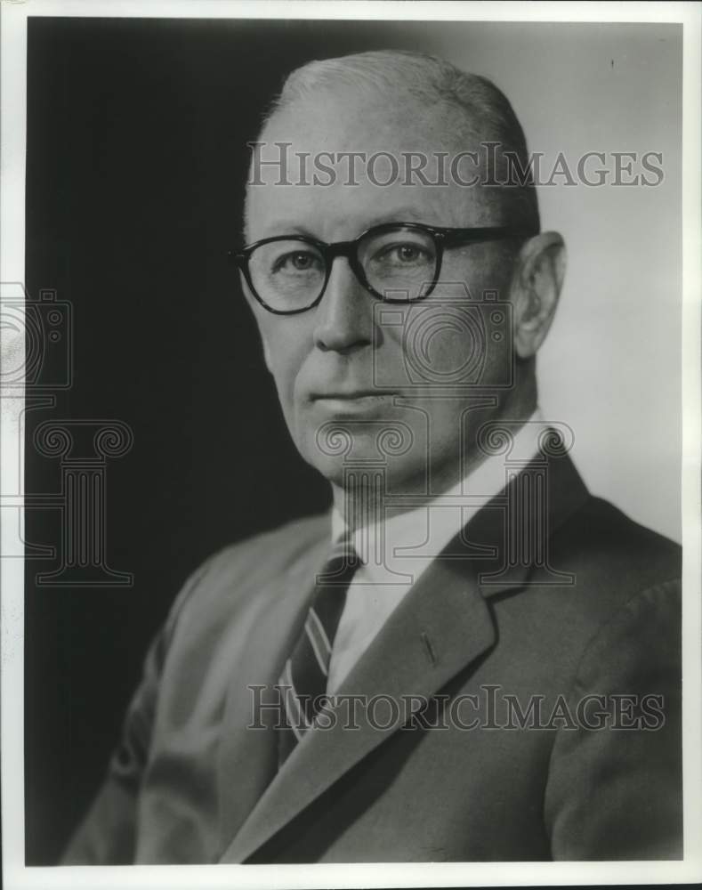 Press Photo Joseph E. Kindregan, Operations Manager Johns-Manville Corporation - Historic Images