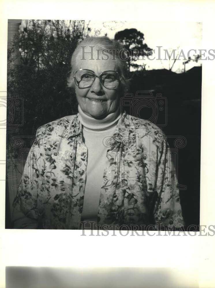 1992 Press Photo Mrs. A.C. King, president Society for Crippled Children - Historic Images