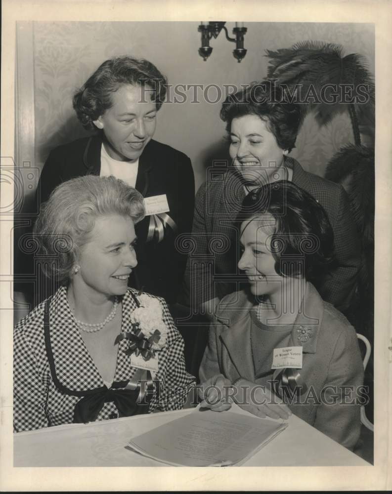 1965 Press Photo Women Voters Club Members at Fontainbleau Motel - nob53446-Historic Images