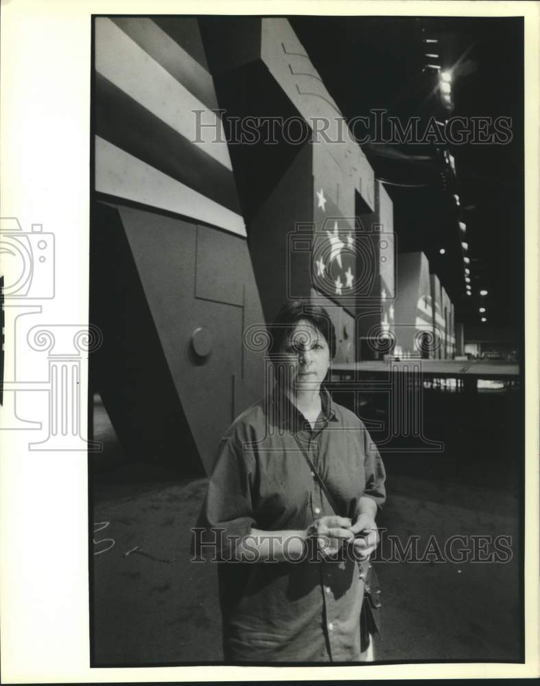 1988 Press Photo Cassandra Henning, attending a convention - Historic Images