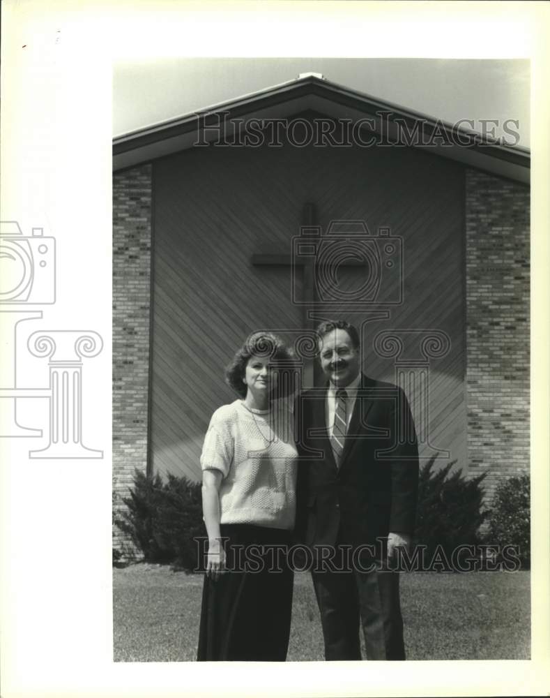 1989 Press Photo Reverend Jerry Johnston &amp; wife Betty- Church of Faith, Slidell - Historic Images