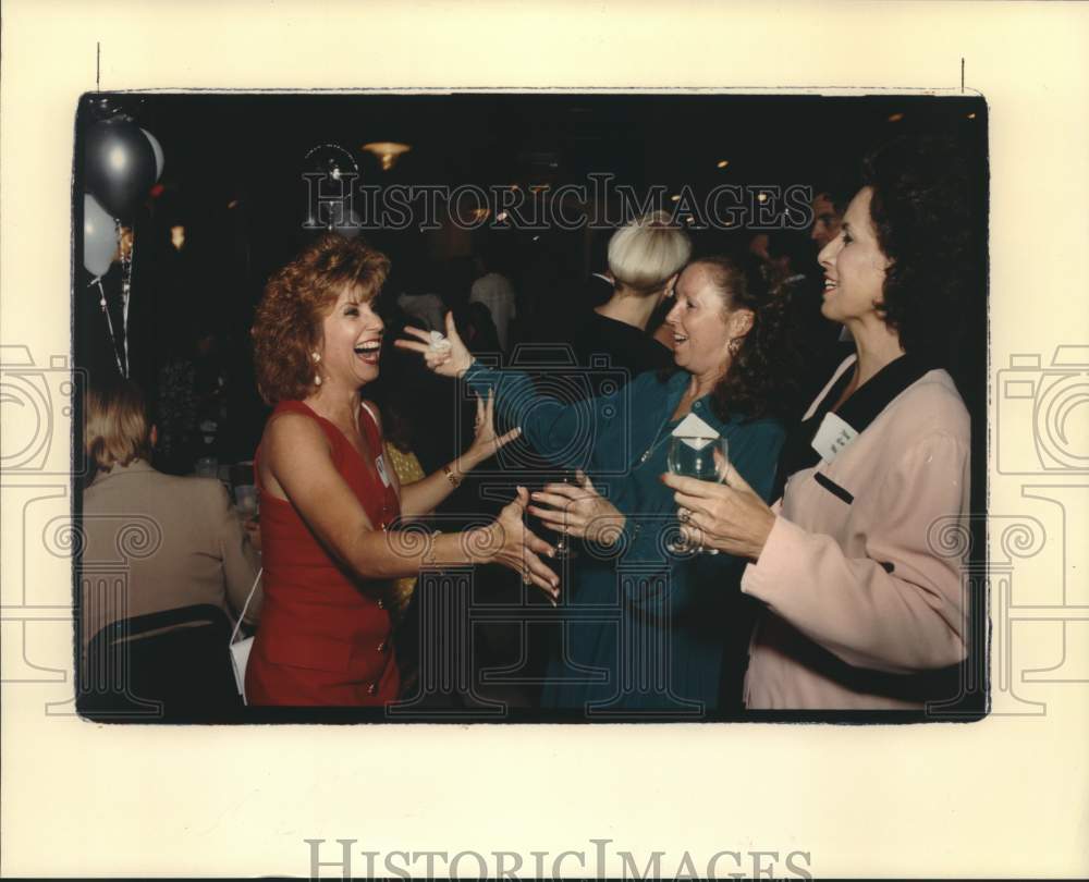 1992 Press Photo 25th year reunion of Andrew Jackson High School - Historic Images