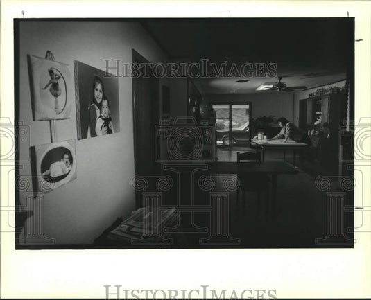 1989 Press Photo Cindi King Has Time To Herself Due To Mother's Day Out Program - Historic Images