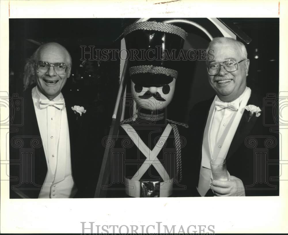 1991 Press Photo Charles King and Buddy Rea At Essex Club Holiday Event - Historic Images