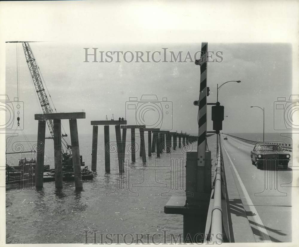 1968 Lake Pontchartrain Causeway construction. - Historic Images