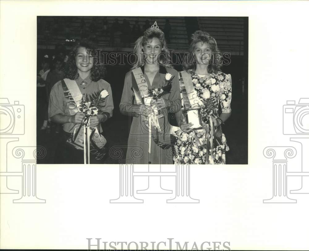 1990 Press Photo Homecoming queen &amp; court at St. Peter School in Reserve - Historic Images