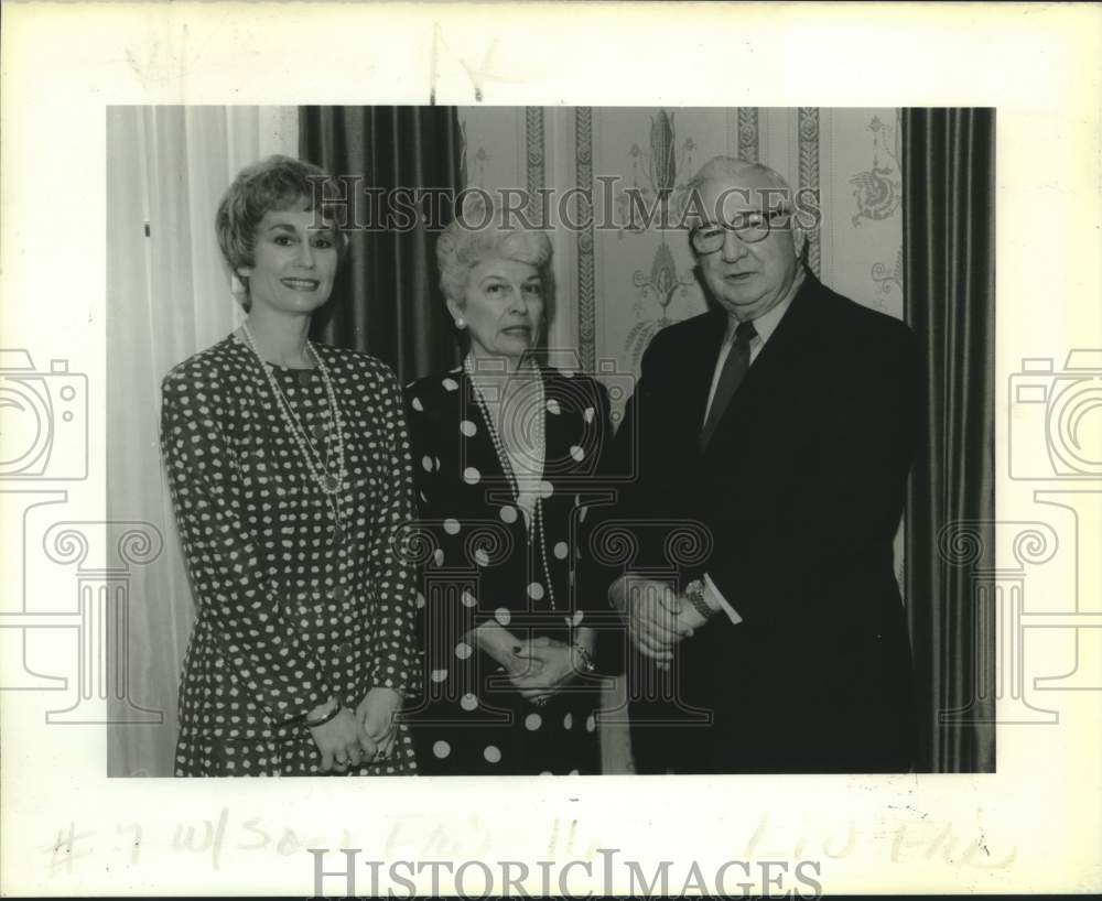 1989 Press Photo Joe Domingo et al during The Great Lady/Great Gentleman Awards - Historic Images