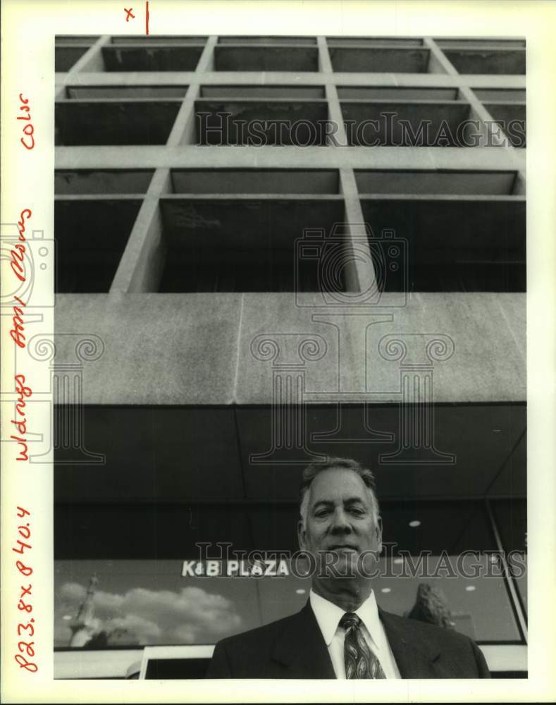 1989 Press Photo James J. LeBlanc, president of K&amp;B at K&amp;B Plaza - Historic Images