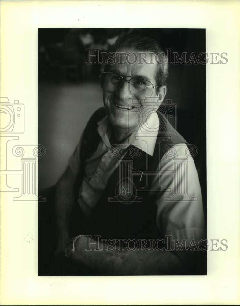 1992 Press Photo Aubrey LeBlanc at Wynhoven Health Care Center. - Historic Images