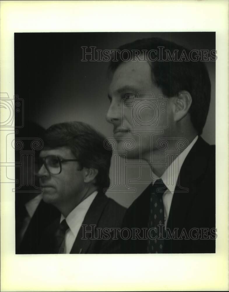 1989 Press Photo Jamie Jackson pres. of Oak Tree Capital and Cong. Richard Baker - Historic Images