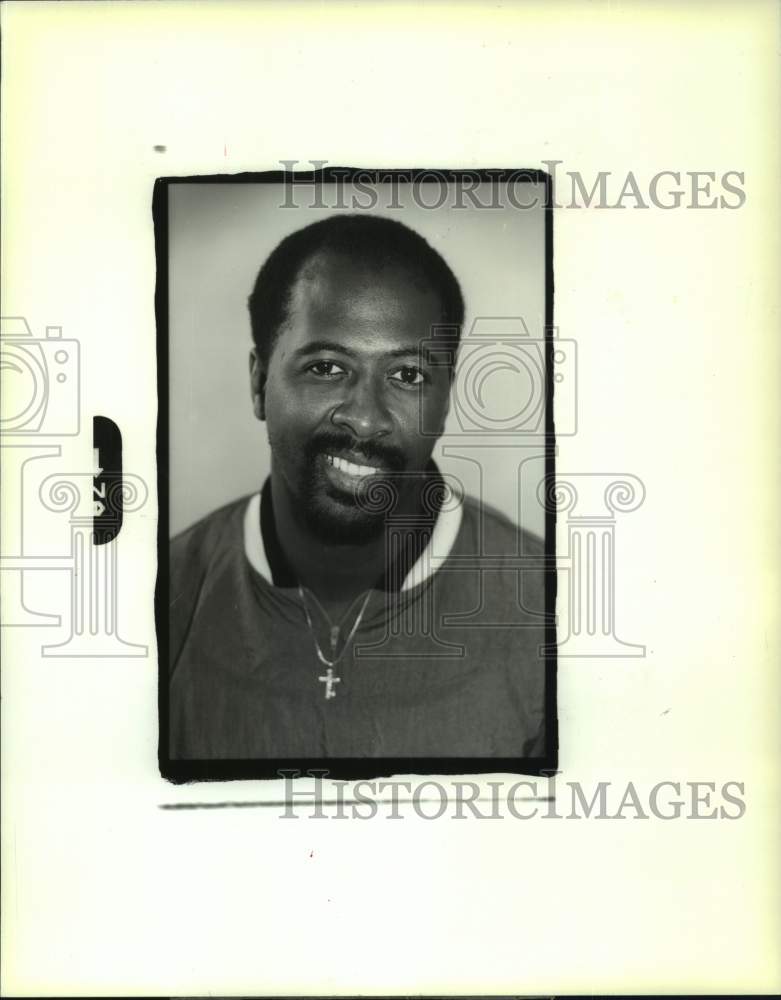 1990 Press Photo Coach Marshall Jackson, West Bank Coach of Year - Historic Images