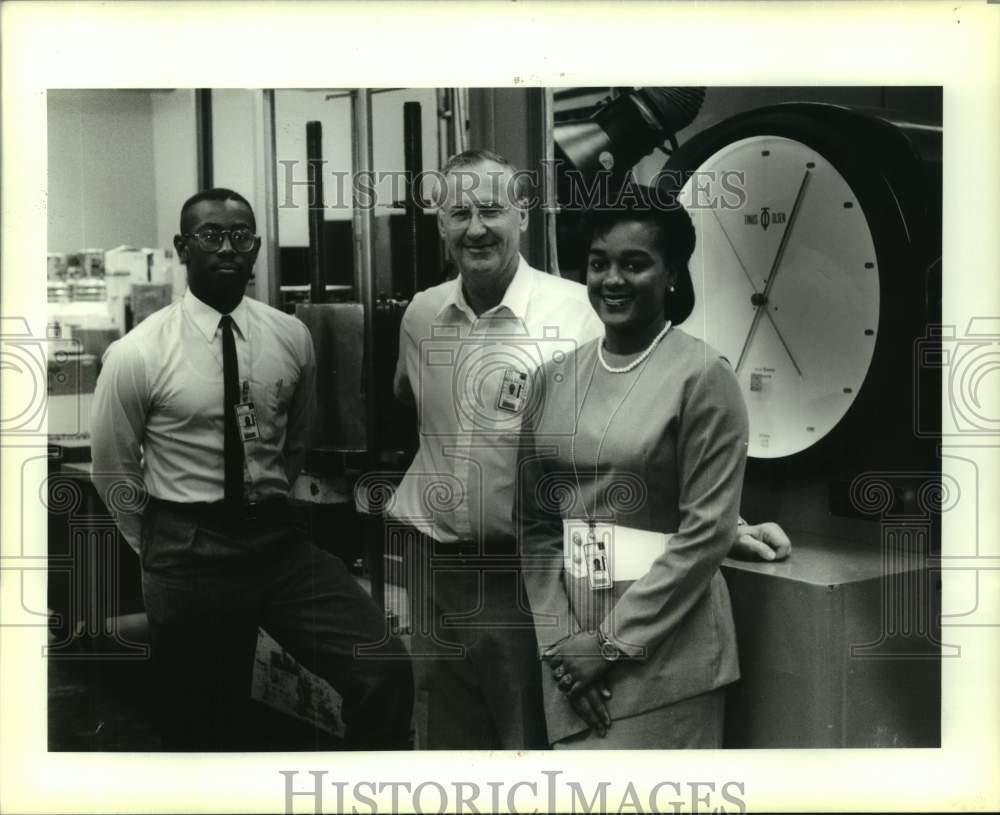 1990 Press Photo Derrick Payton, Len Hanzlick & Katrina Lawrence-Martin Marietta - Historic Images