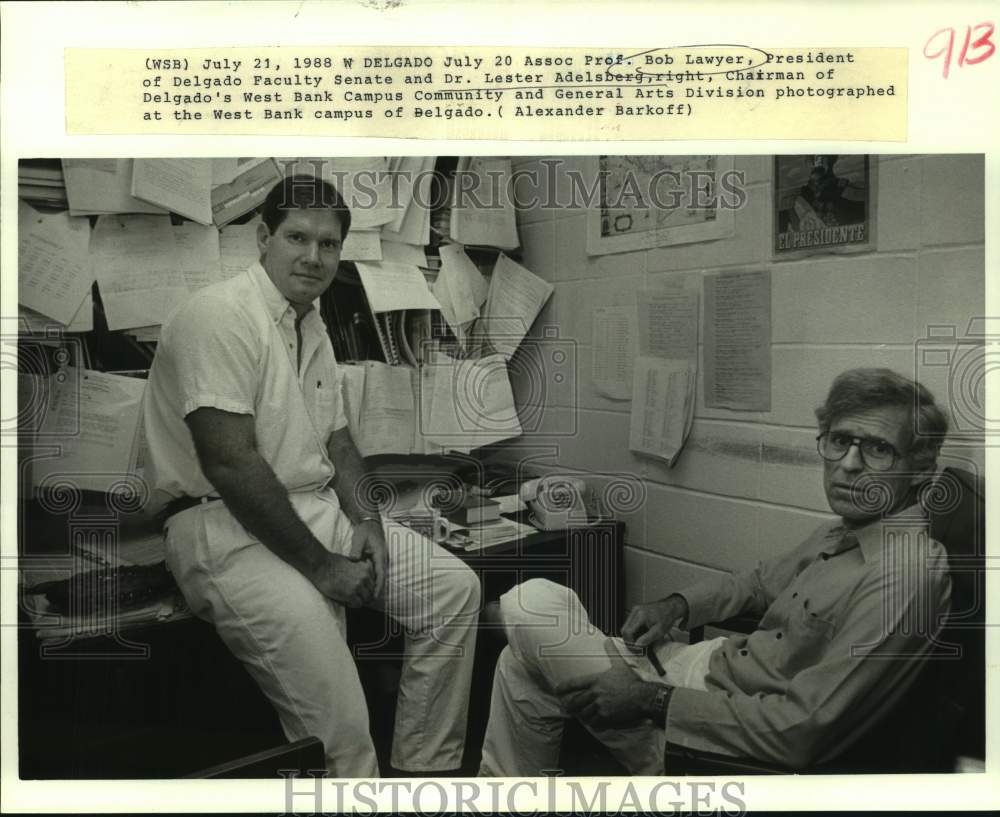 1988 Press Photo Associate Prof. Bob Lawyer &amp; Dr. Lester Adelsberg at Delgado - Historic Images