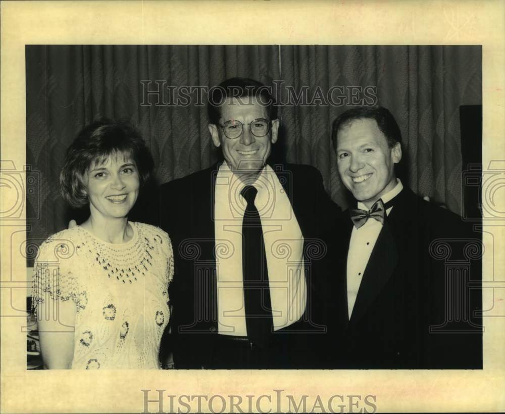 1994 Press Photo Attendees at Brother Martin Party - Historic Images