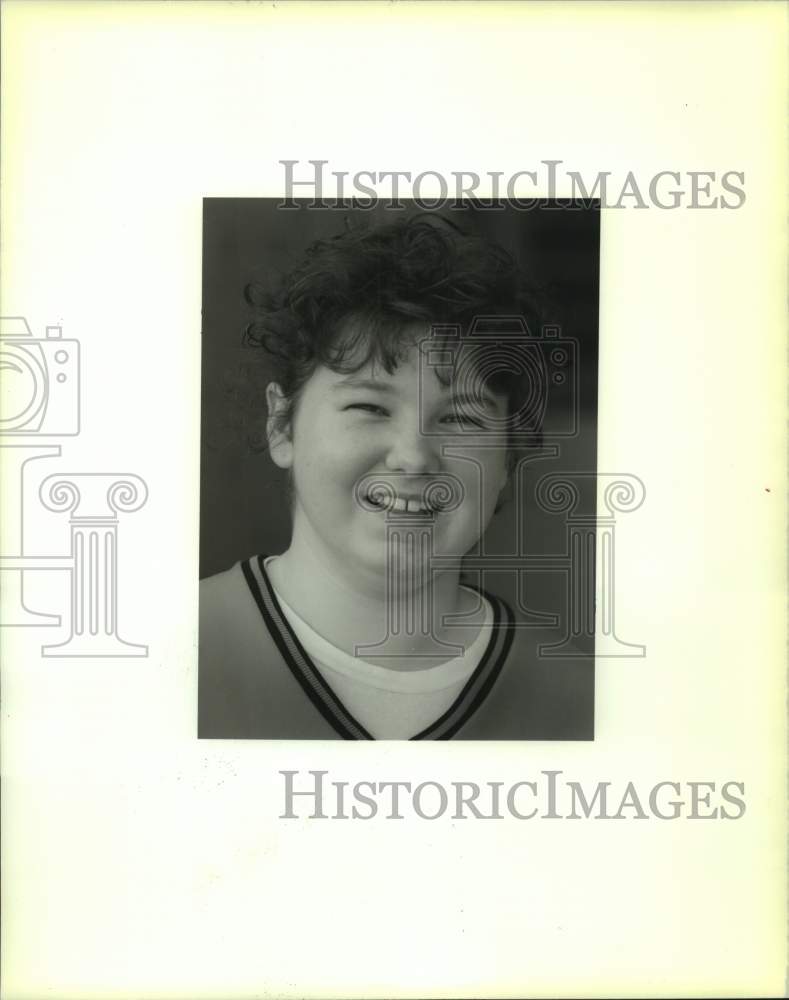 1990 Press Photo Ursuline basketball player Molly Layton. - Historic Images