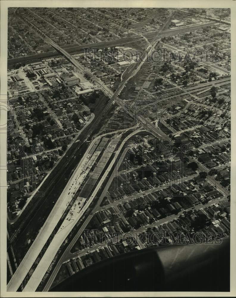 1966 Aerial view of Franklin Avenue on Interstate 10-Historic Images