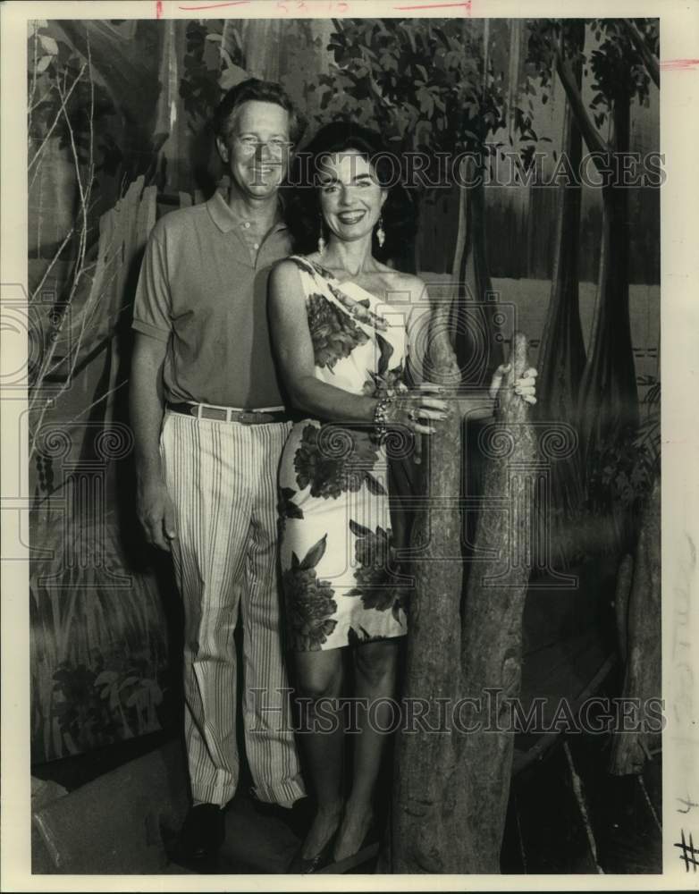 1991 Press Photo Prieur &amp; Mathilde Leary at Six Debutantes Event - Historic Images