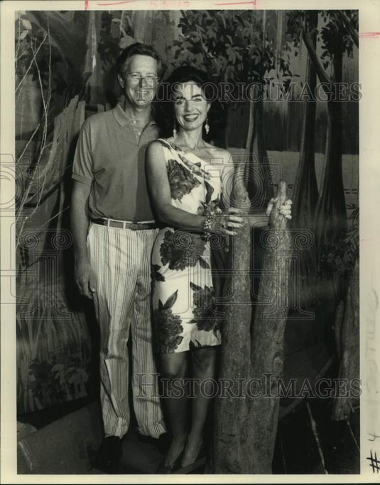 1991 Press Photo Prieur & Mathilde Leary at Six Debutantes Event - Historic Images