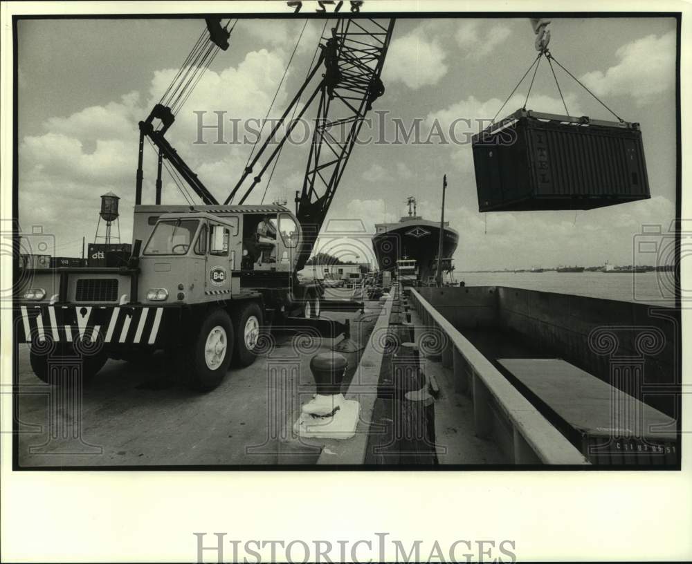 1984 Leaseway Barge Lines- Weekly container-on-barge service - Historic Images