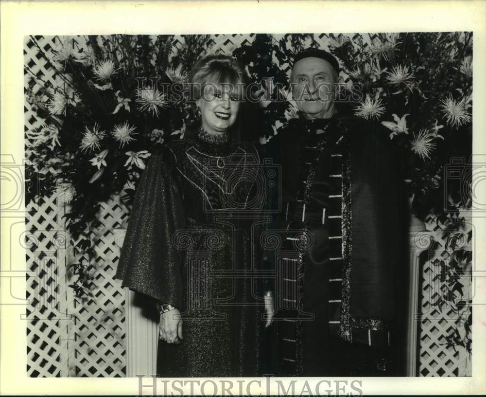 1990 Press Photo Duke and Ann Leaman at the Alexis Ball - Historic Images