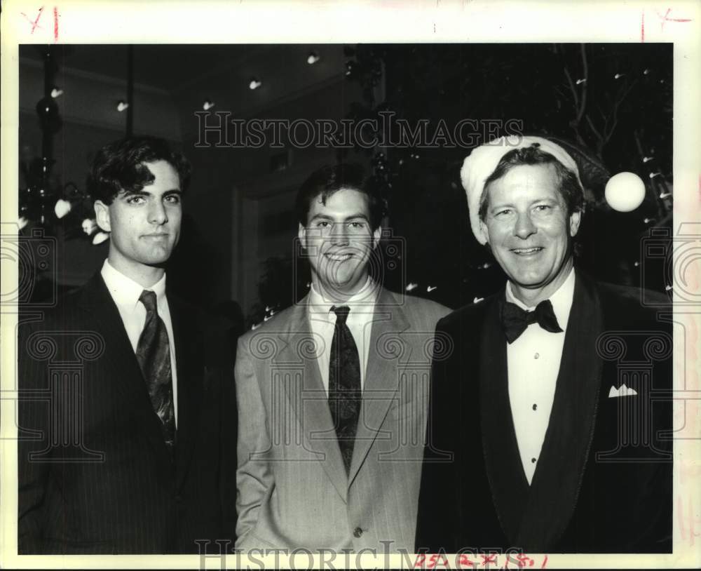 1993 Press Photo Anthony Deighton, Larry Grantham, Prieur Leary attend party - Historic Images