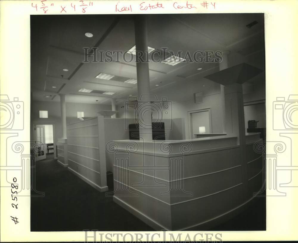 1989 Press Photo 2nd floor work stations, office of Louisiana Bar Association - Historic Images