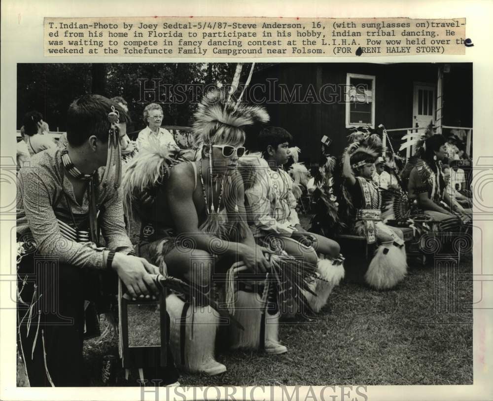 1987 Press Photo Participants of Indian dancing by Louisiana Indian Associaiton - Historic Images