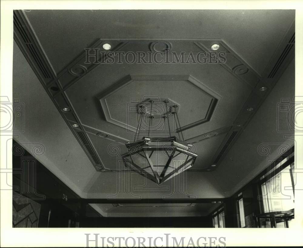 1967 Chandelier in the Louisiana Land &amp; Exploration Building - Historic Images