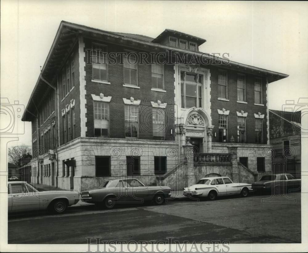 1970 Exterior of The Old McDonogh No. 41 School - Historic Images