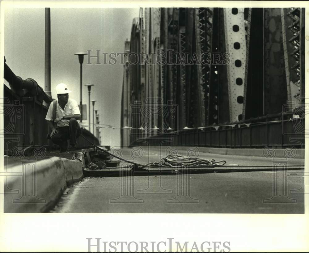 1987 Ray Arcement, saftey Engineer for Boh Bros. Construction - Historic Images