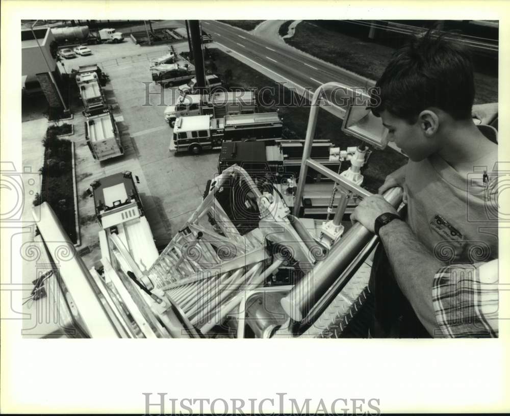 1995 Press Photo Leonard Landry at Louisiana Fire Chiefs Association meeting - Historic Images