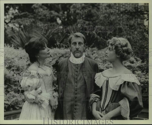 1989 Press Photo Le Liaison's Dangereuses - Historic Images