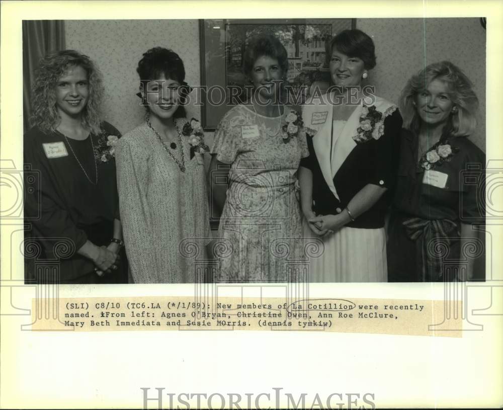 1989 Press Photo New members of La Cotillion presented to the public - Historic Images