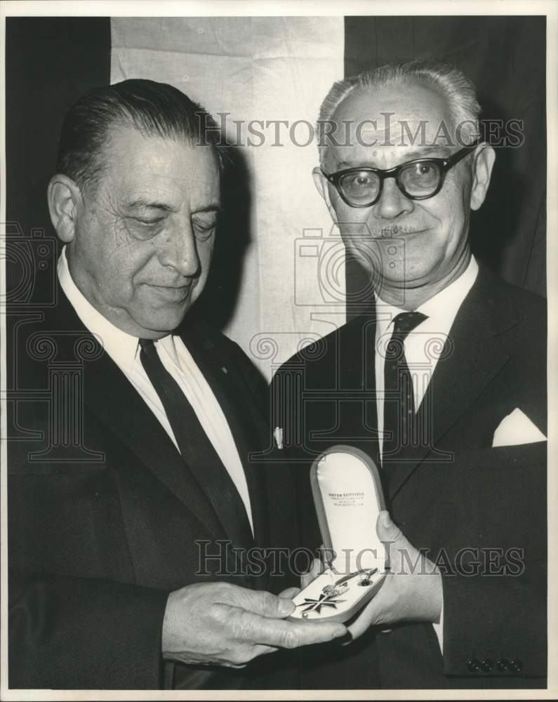1967 Colonel Eberhard Deutsch shown with Dr. Ernest Lemberger - Historic Images
