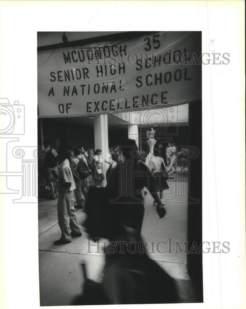 1993 Press Photo McDonough 35 School Recognized For Excellence By President - Historic Images