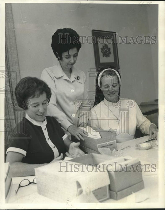 1972 Press Photo Annual Benefit Coffee Party of the Cenacle Retreat House- Historic Images