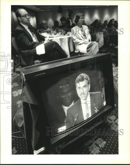 1995 Press Photo Gerald M. Levine, Chairman & CEO Times-Warner Inc. - Historic Images