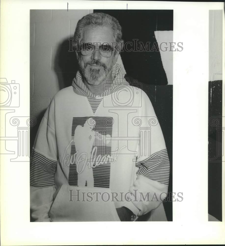 1990 Press Photo Ronnie Livaudais, Versaille Booster Club girls basketball coach - Historic Images