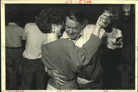 1987 Press Photo Pascal Fuseller and Judith Meriwether dance at Fred's Bar - Historic Images