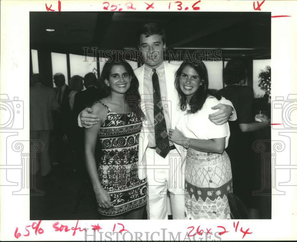 1993 Press Photo Lolly Coleman, Robbie Little, Amy Coleman at Debutante party - Historic Images