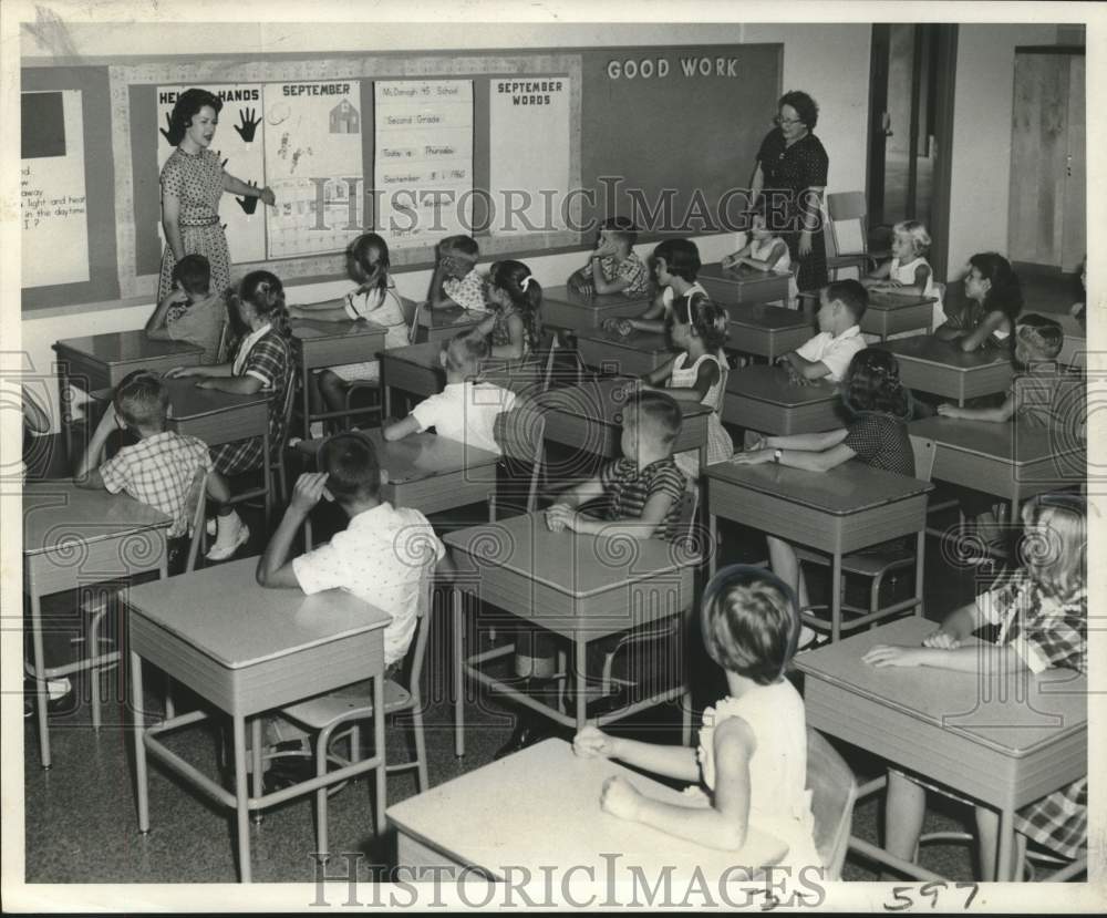 Press Photo Mrs. Mary Box &amp; Miss Hymel in a classroom at McDonogh - Historic Images