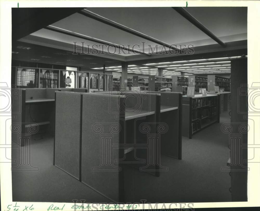 1989 Press Photo Reading room in Old Metairie Branch Library, 2350 Metairie Road - Historic Images