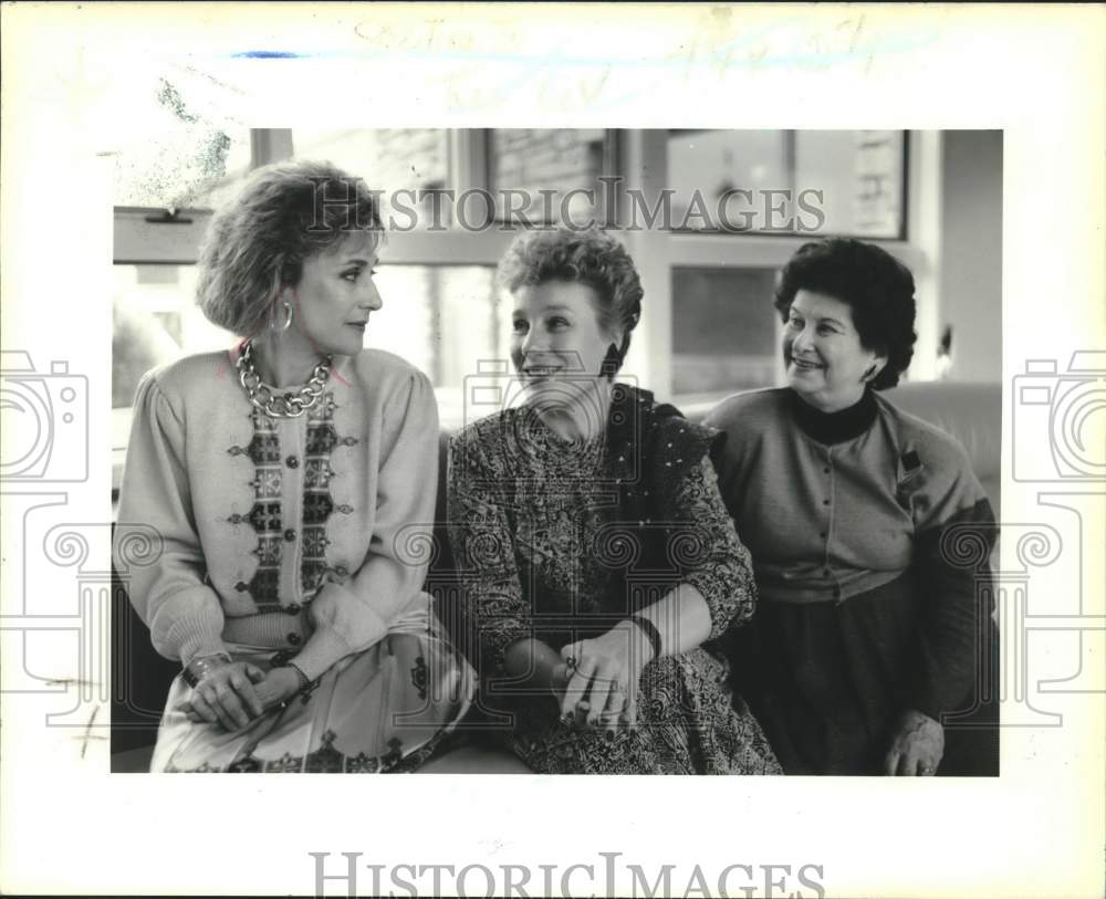 Press Photo State of Israel Bonds reception honoring Doctor Edith Schulhfer - Historic Images