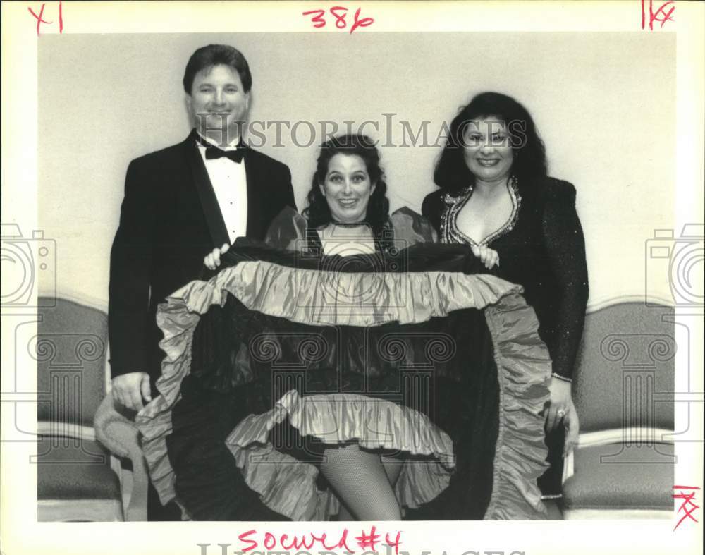 1992 Press PhotoWayne Landry, Michelle Pietri and Mary Martinez at gala - Historic Images