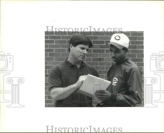 1991 Press Photo halmette High School Coach Ronnie Kornick and Stanley Doucette - Historic Images