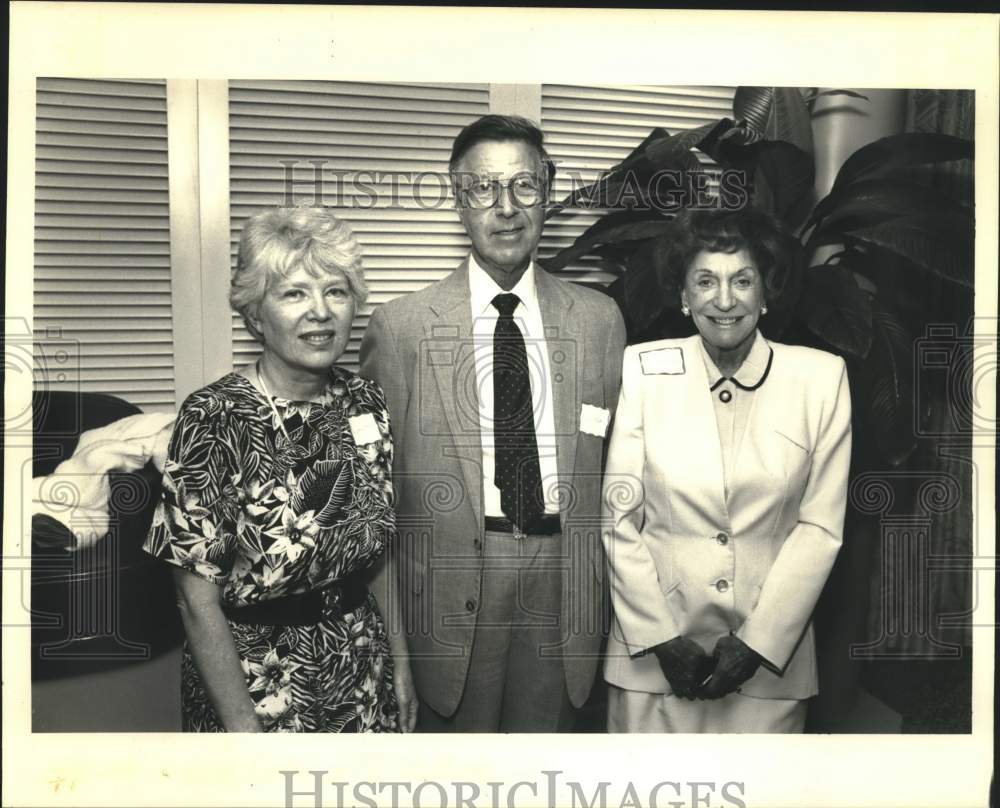1992 Press Photo Group at Jewish Children Regional Service brunch, board alumni - Historic Images