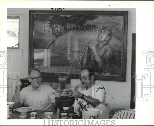 1990 Press Photo Lifegate - Norris Smith & Don Zeigler lat Gospel Rescue Mission - Historic Images