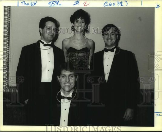 1989 Press Photo Guest attending the Plimsol Club Debutante Party - Historic Images