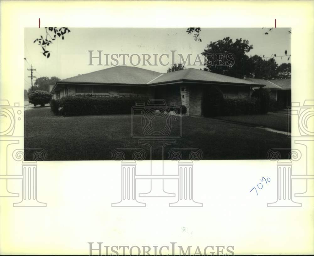 1989 Press Photo Sold Property - 5700 Chamberlain Drive, New Orleans - Historic Images