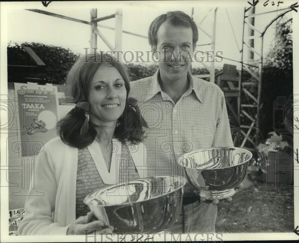 1997 Press Photo Kay Taylor and Robert Kerrigan take titles in Taaka Tournament. - Historic Images